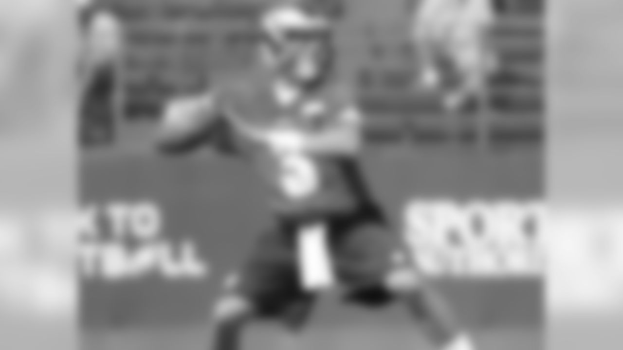 QB Mike Kafka