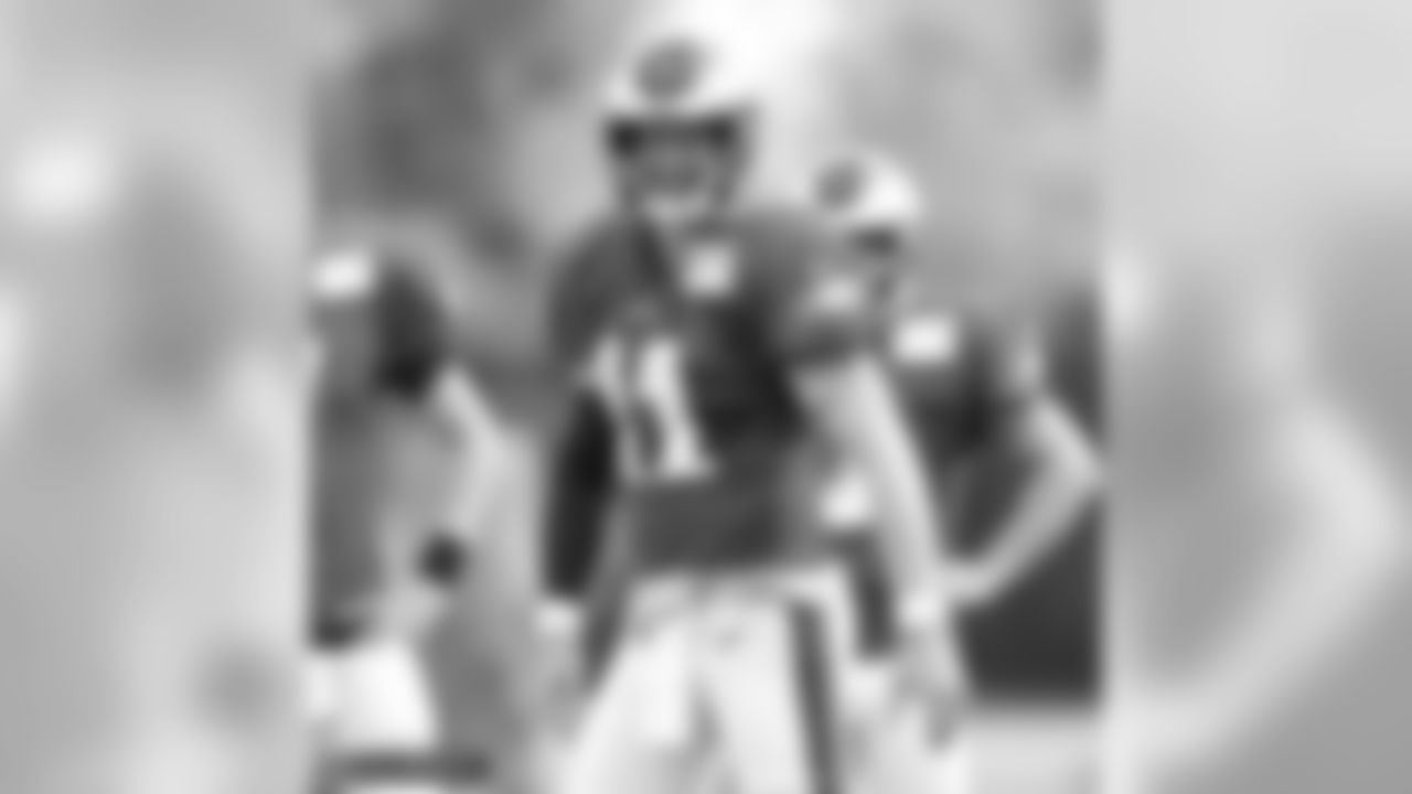 QB Carson Wentz: "The journey begins. Year 4. #FlyEaglesFly"