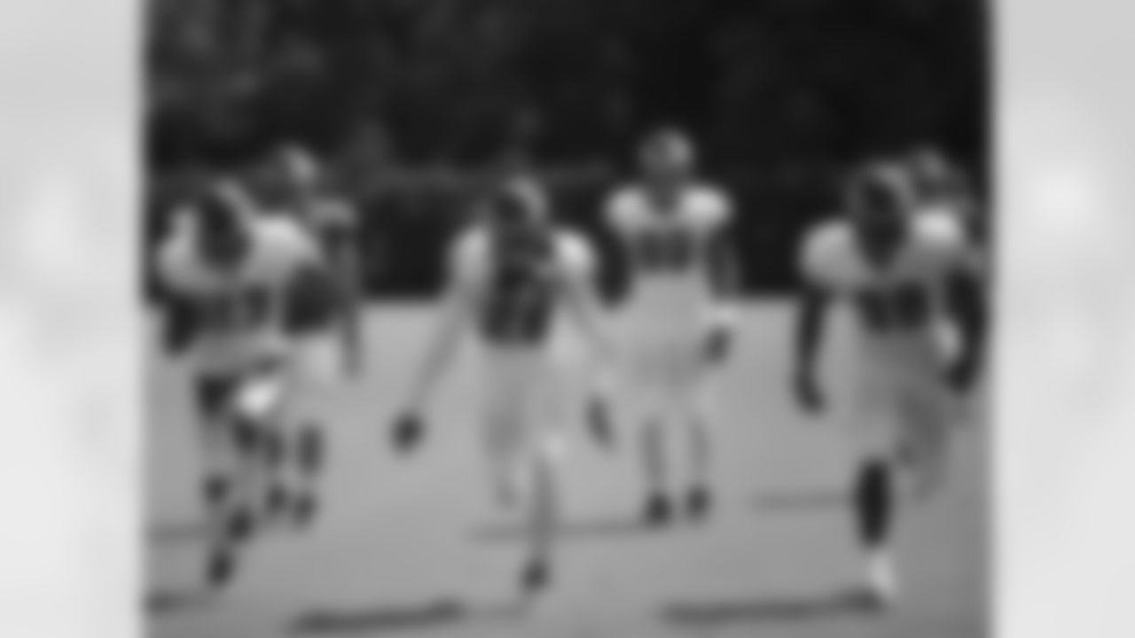 Eagles defenders get loose
