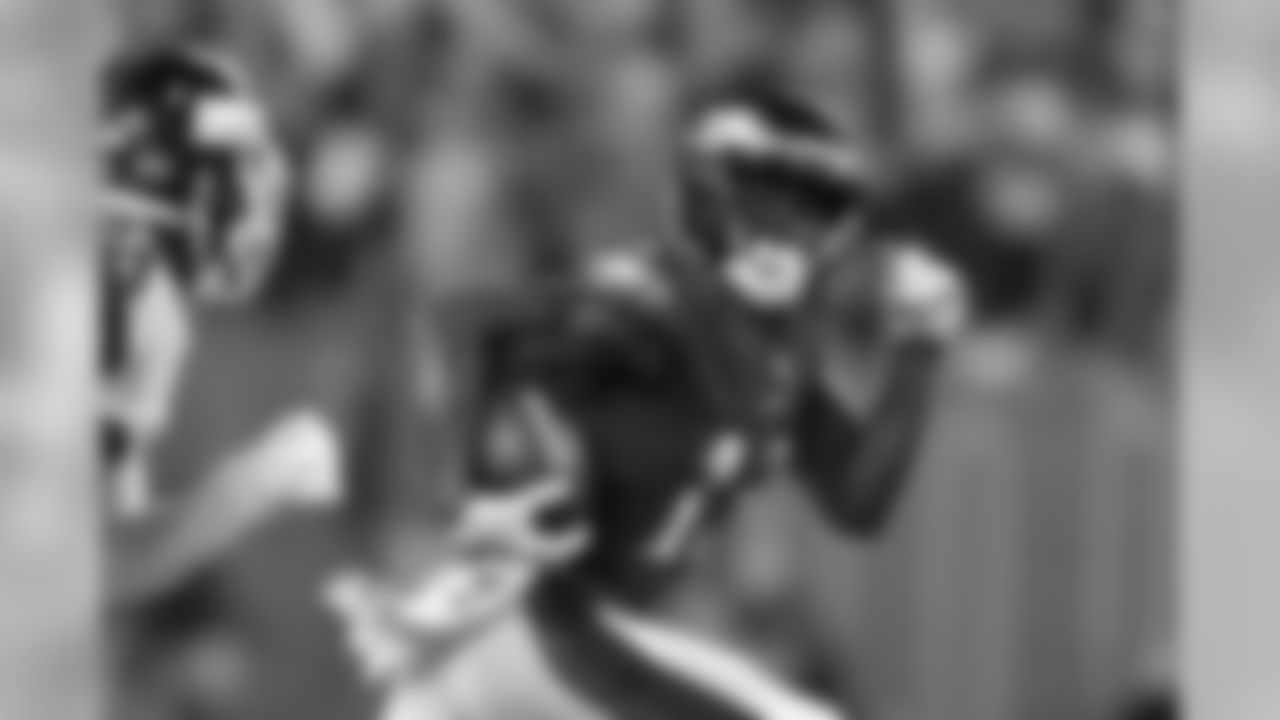 WR Nelson Agholor