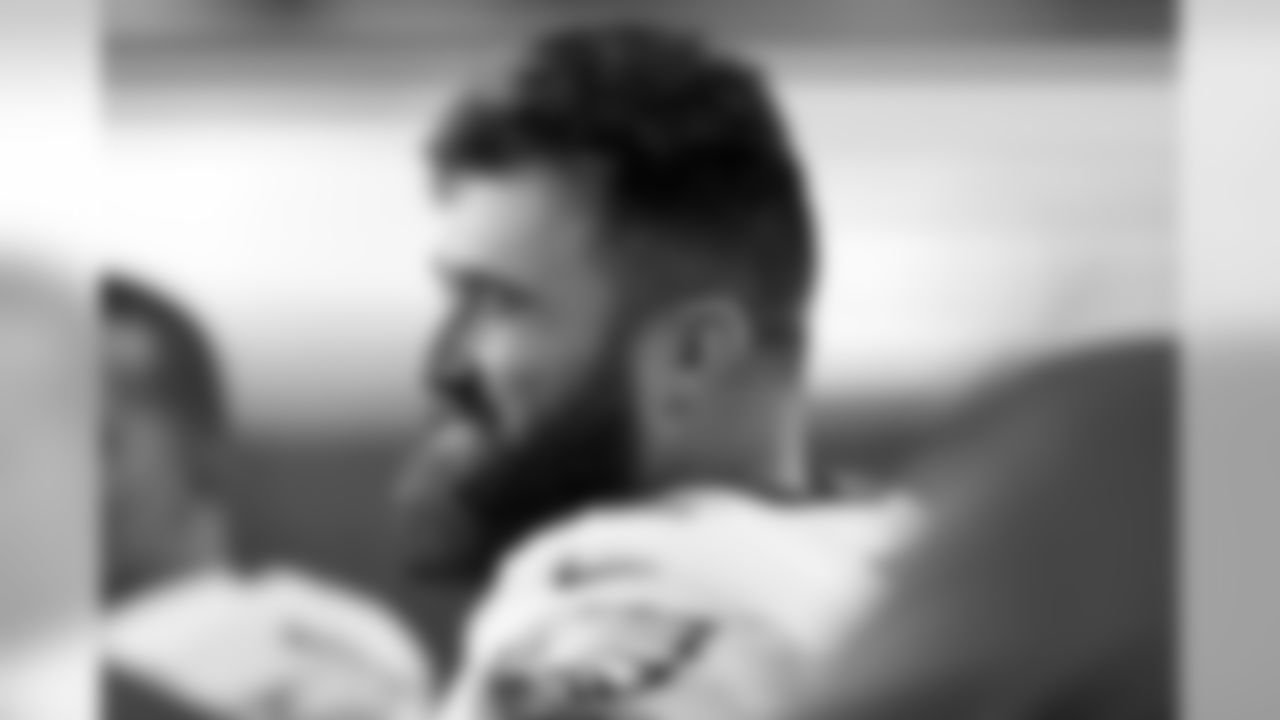 C Jason Kelce