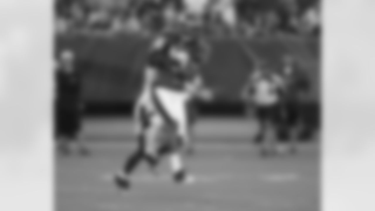 Brandon Gibson makes a nice catch in one-on-one drills