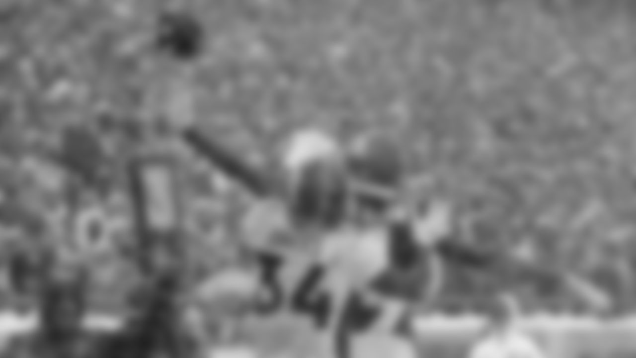 Will Parks breaking up a pass against the Chiefs