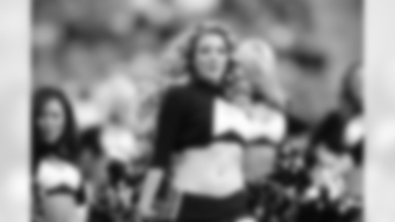 Philadelphia Eagles Cheerleader Michelle
