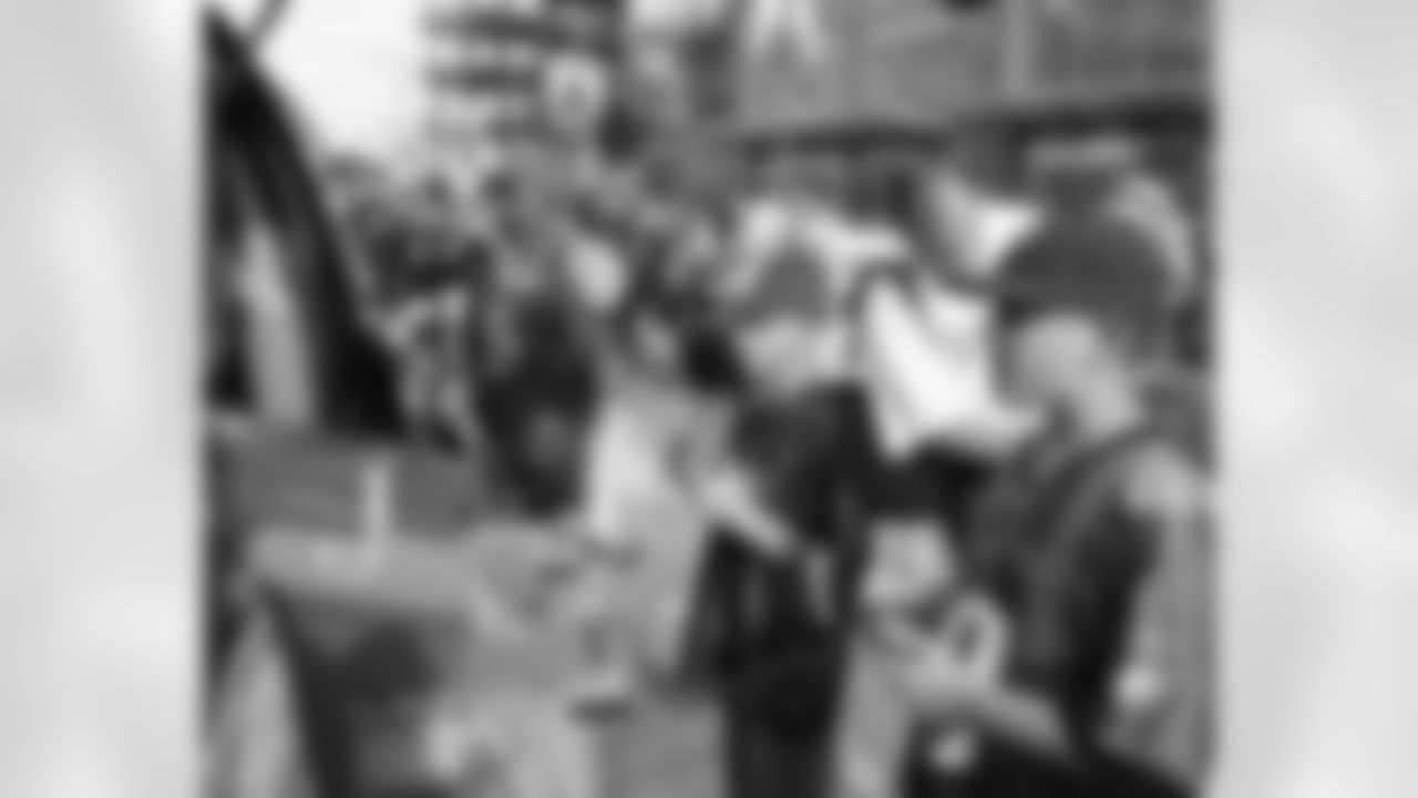 Younger fans enjoyed video games courtesy of the Eagles Fan Mobile.