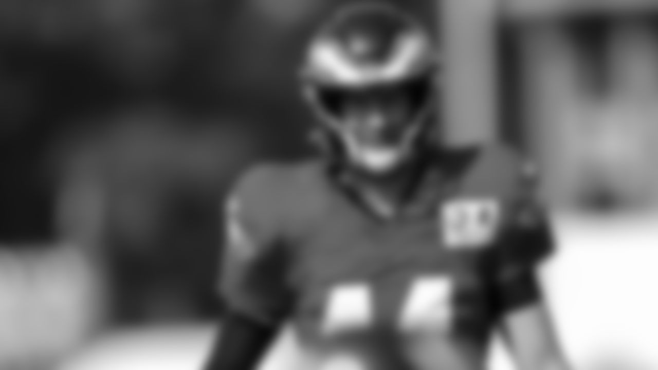 QB Carson Wentz