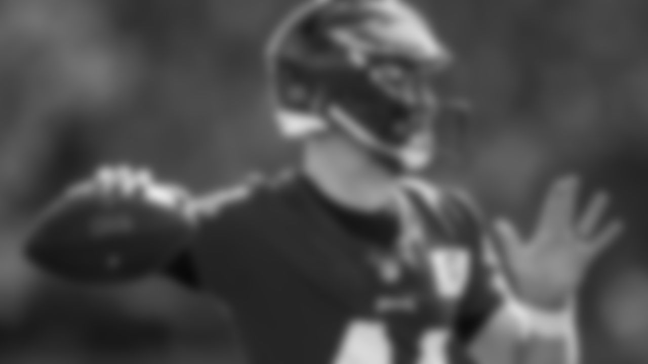 QB Carson Wentz
