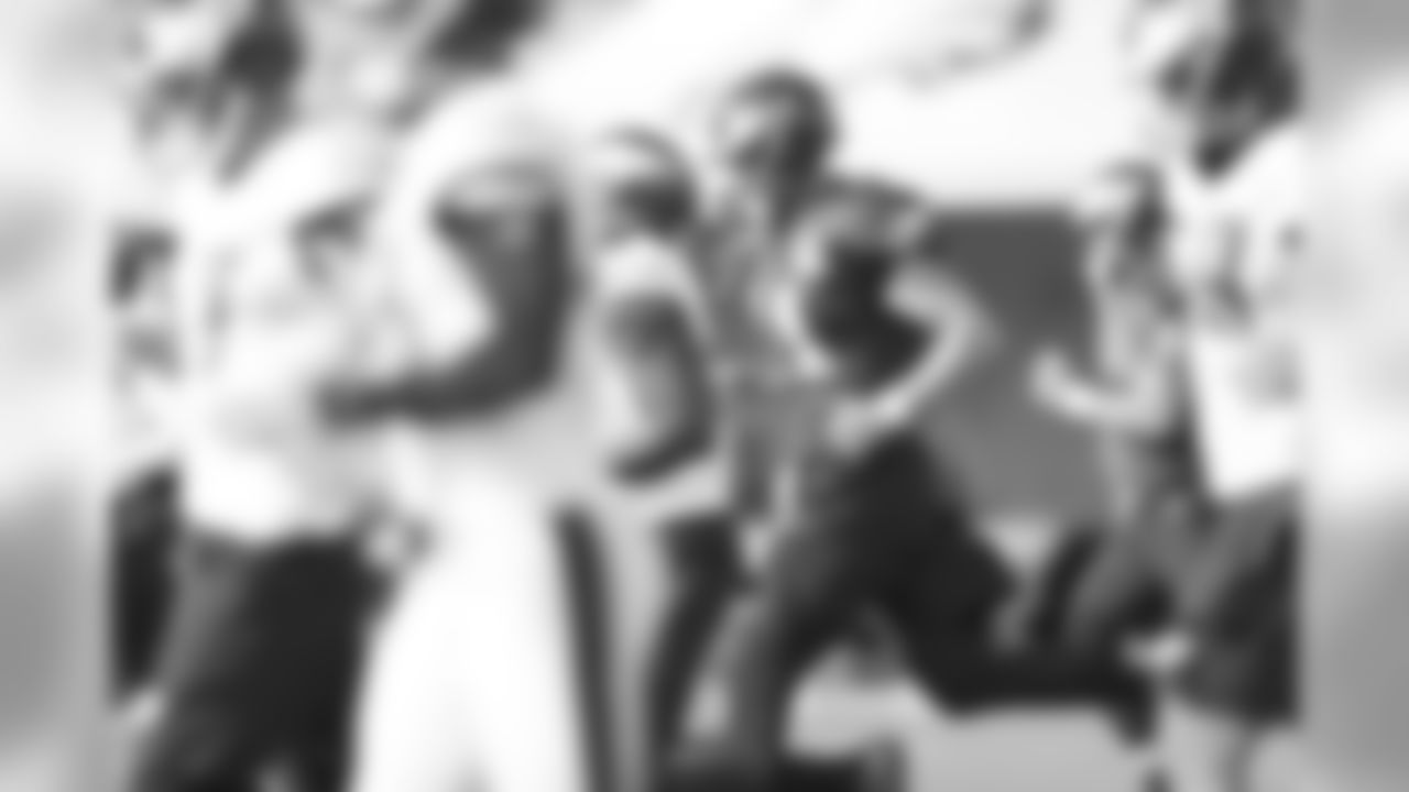 QB Carson Wentz