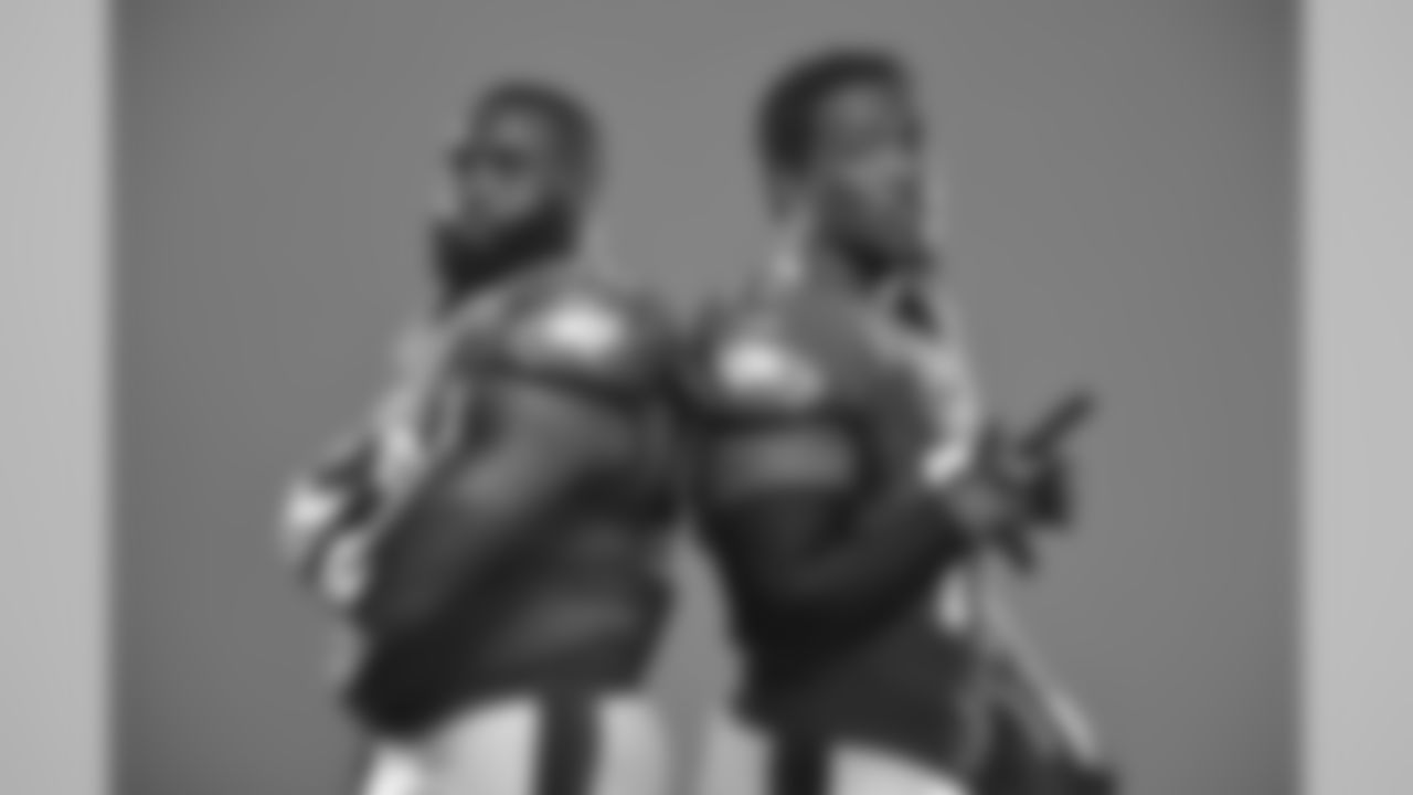 DT Bennie Logan, DE Cedric Thornton