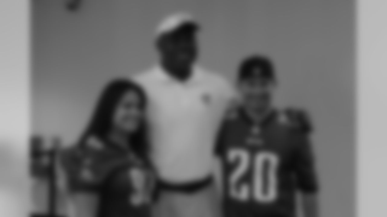 Eagles Alum William Fuller with Season Ticket Members