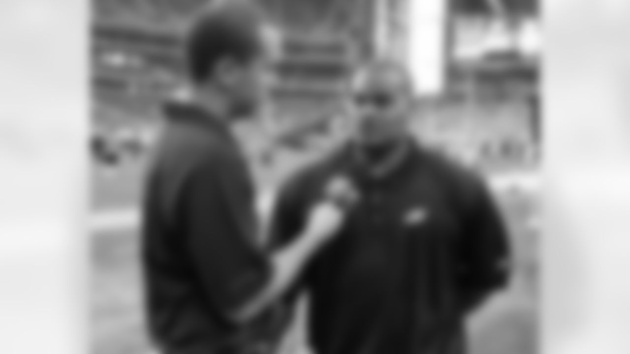 PE.com Chris McPherson interviews former Eagles' RB Duce Staley, the team's honorary captain for the game