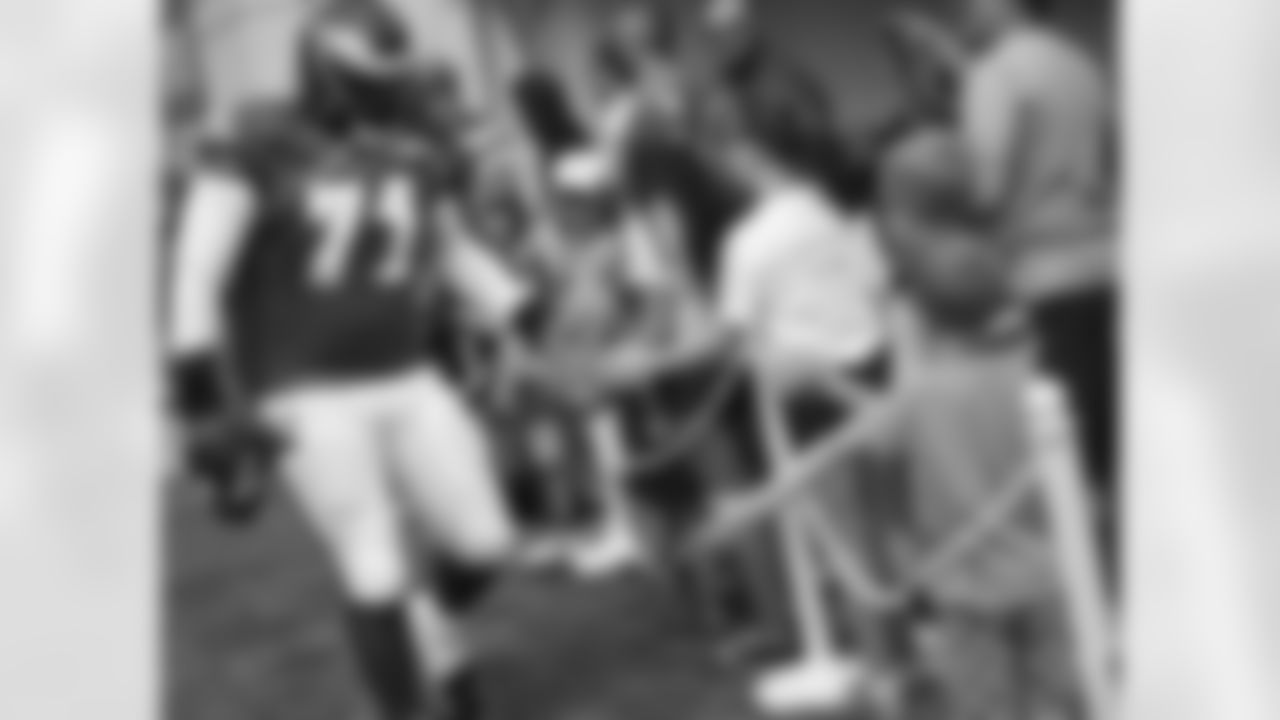 An All-Pro low five
