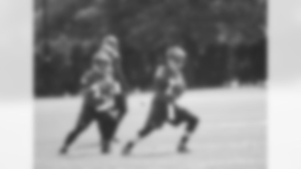QB Chase Daniel, QB Carson Wentz