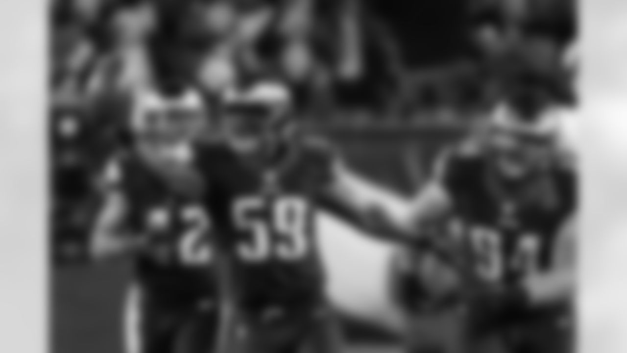 LB DeMeco Ryans, DT Beau Allen