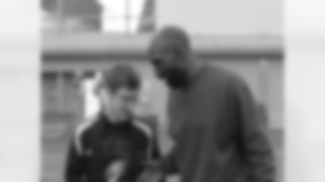 Werts, being congratulated by Ike Reese on his win