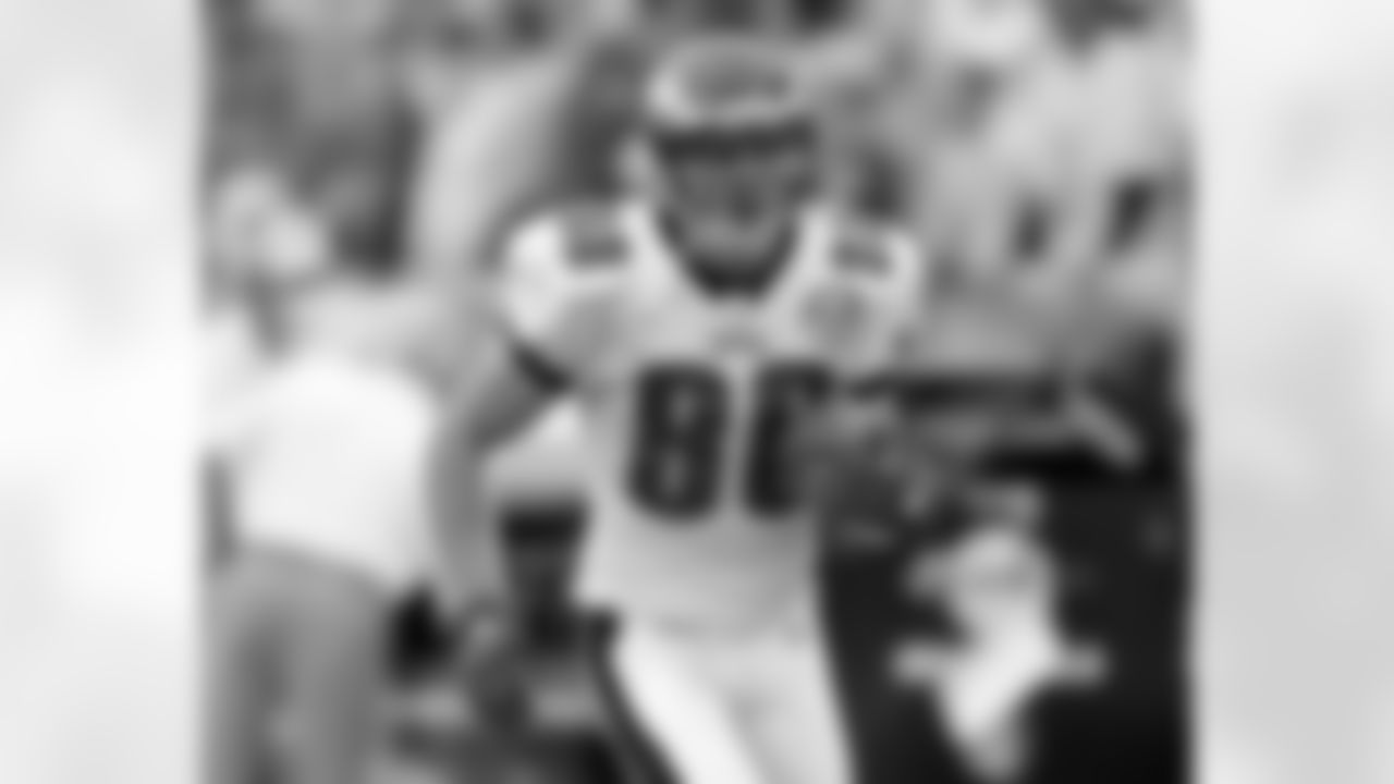 WR Kevin Curtis made his first regular-season