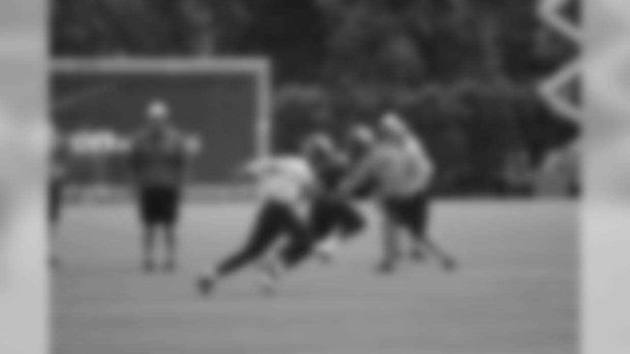 CB Byron Maxwell and WR Josh Huff are in sync
