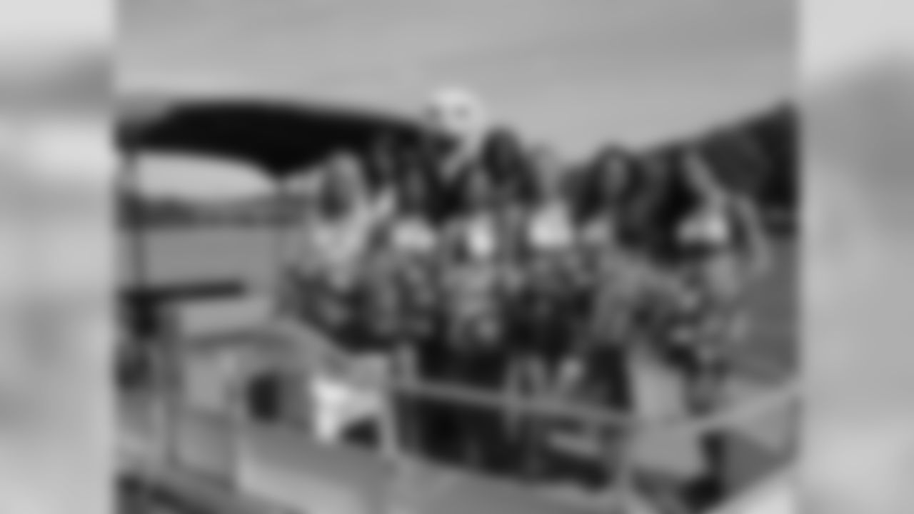 EaglesCheer and SWOOP take to the open waters of the Schuylkill