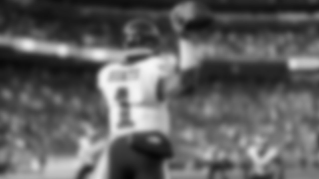 QB Jalen Hurts
