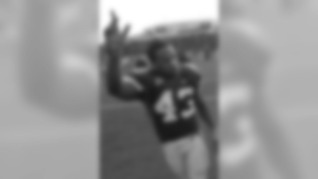 RB Darren Sproles had a highly decorated career at Kansas State as he set 23 school records during his tenure as a Wildcat