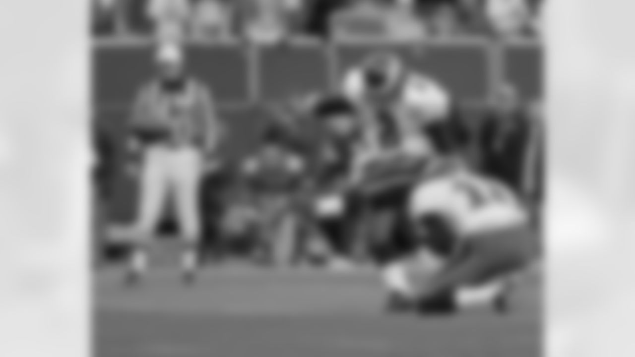 K David Akers hit a 20-yard FG in the third quarter to make the score, 13-10.