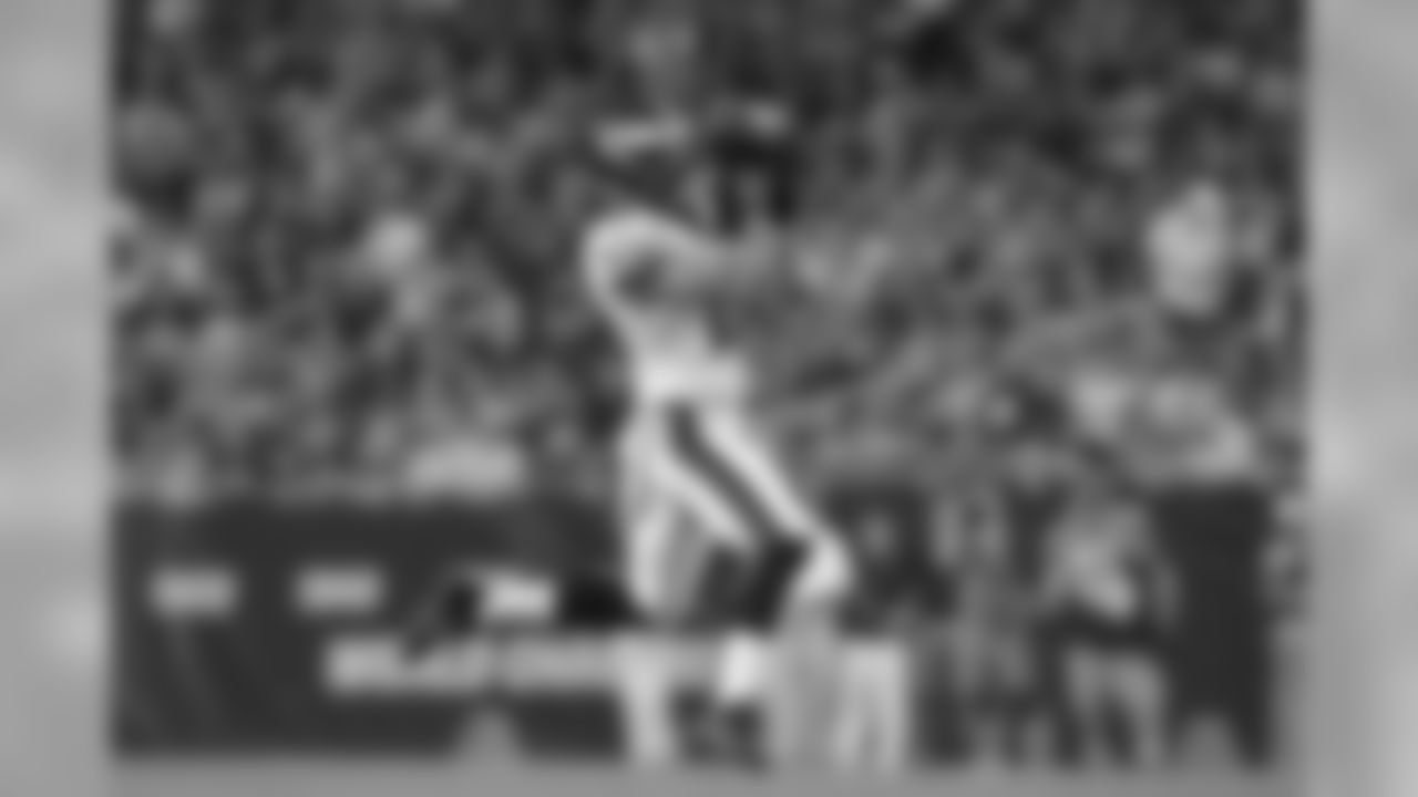 TE Zach Ertz