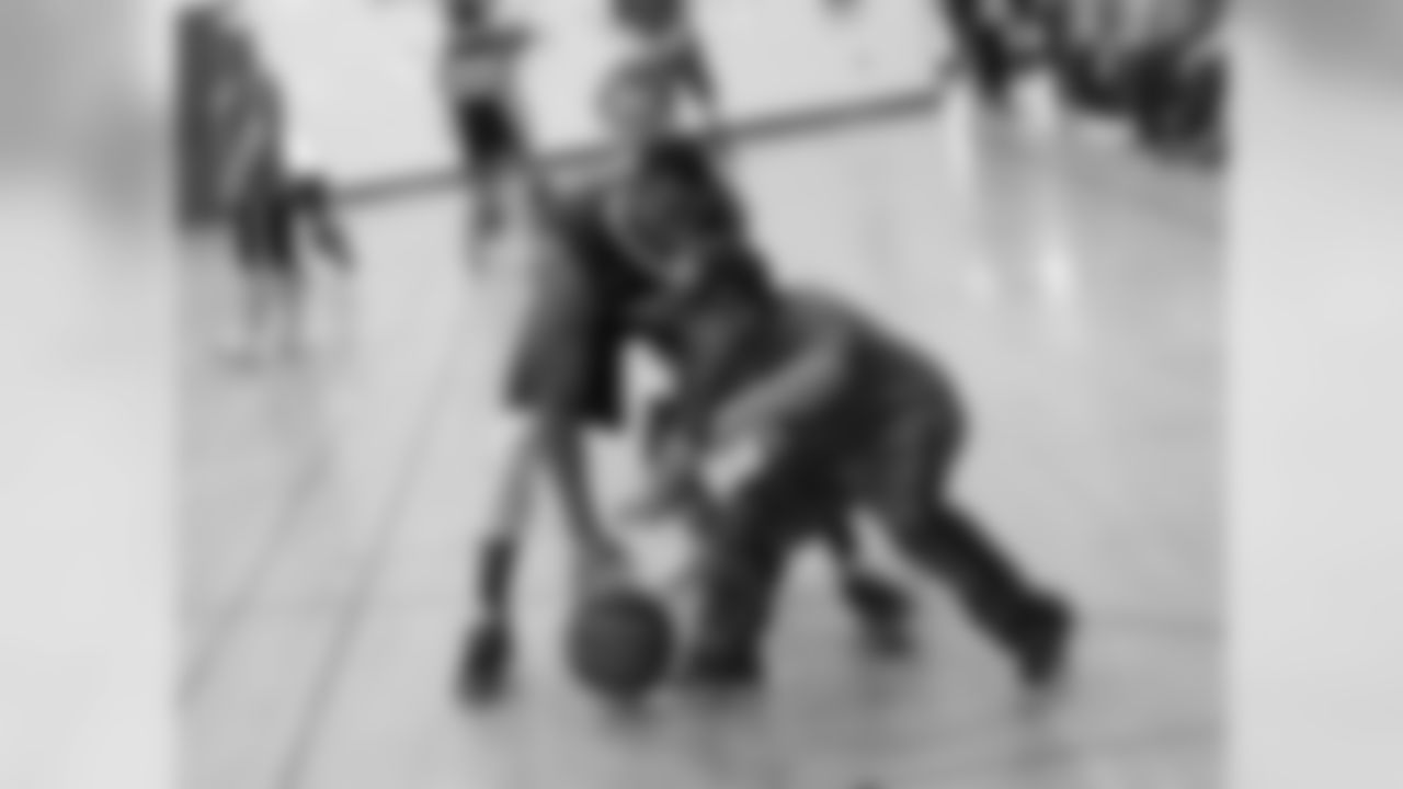 CB Brandon Boykin showing off his dribbling skills