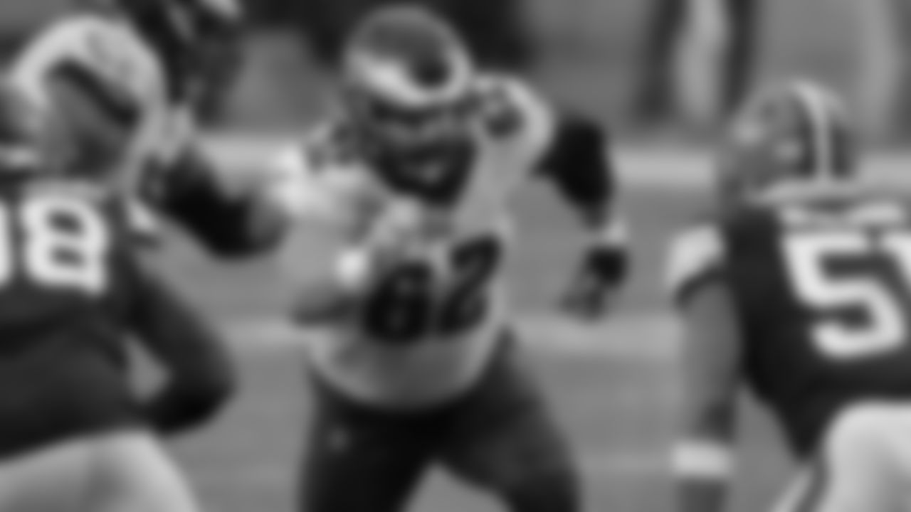 C Jason Kelce
Philadelphia Eagles vs. Cleveland Browns at FirstEnergy Stadium on November 22, 2020