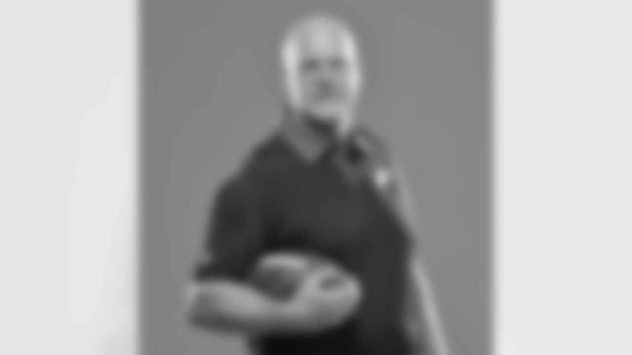 Linebackers Coach Ken Flajole
