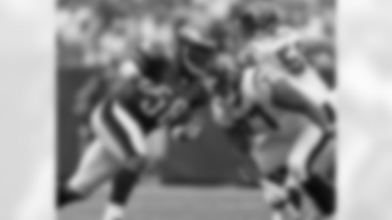 Trent Cole on the attack