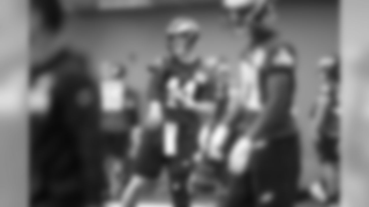 QB Carson Wentz
