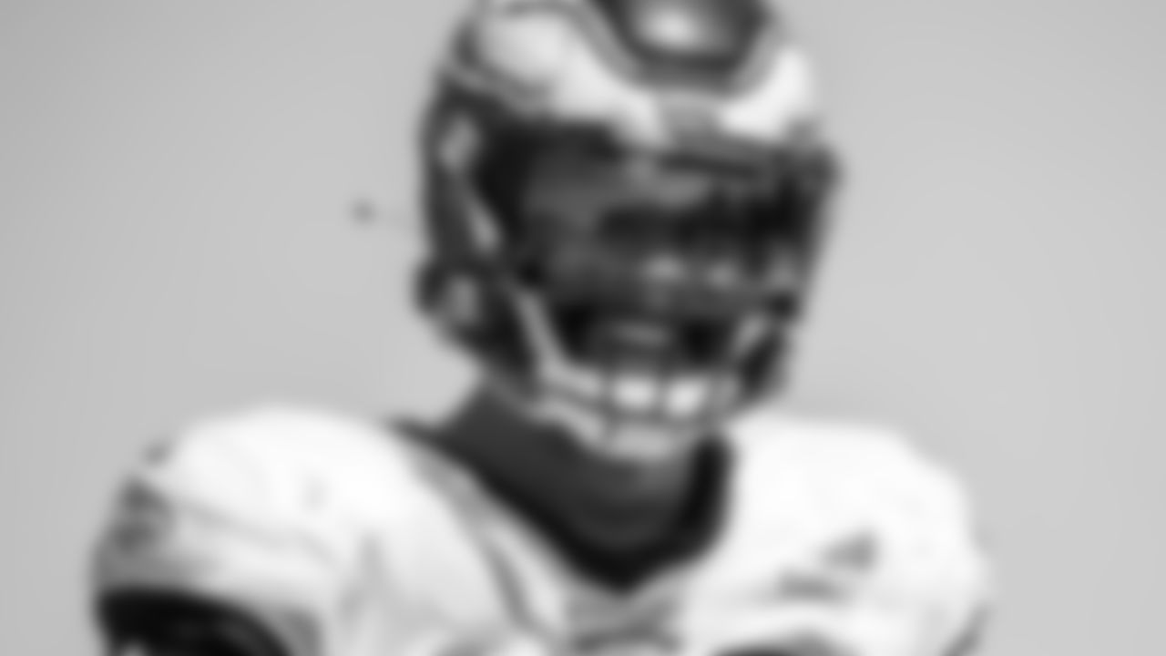 LB Eric Wilson