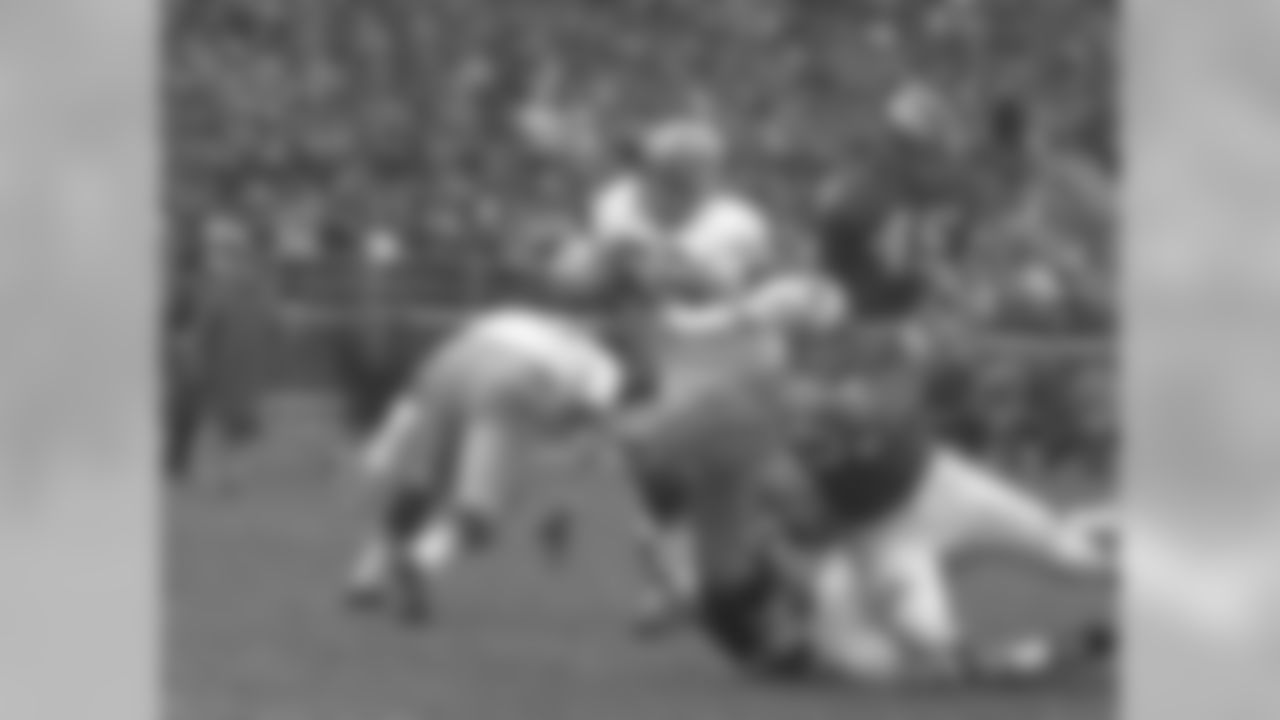 Congratulations to Maxie Baughan, a 2015 inductee into the Eagles Hall of Fame
