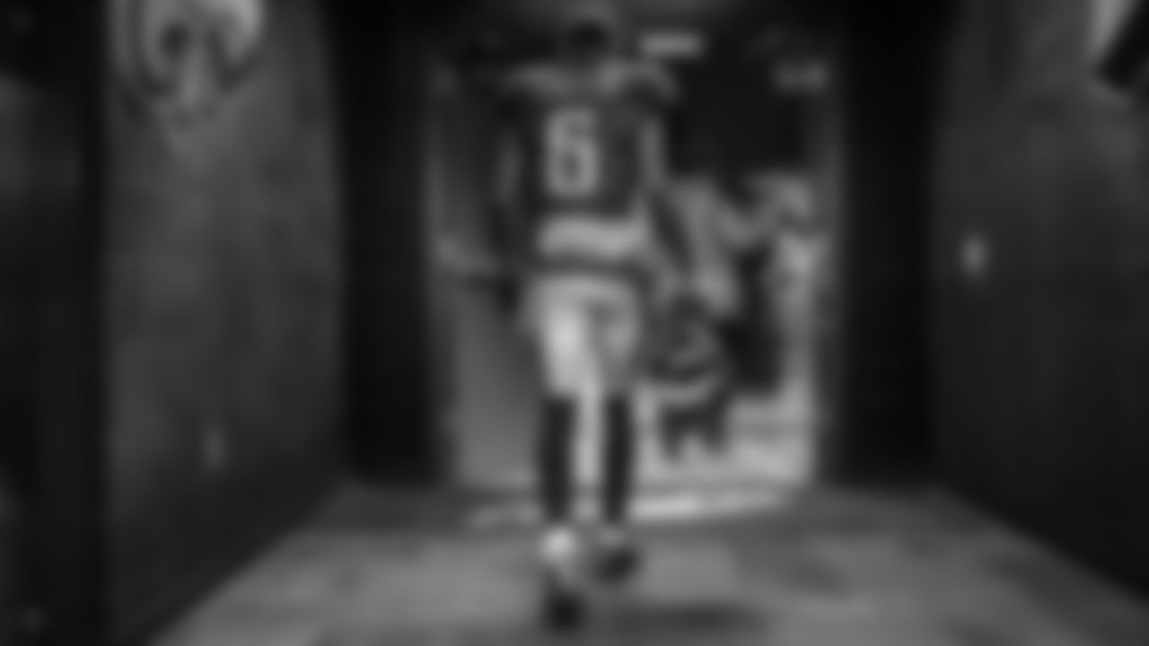 WR DeVonta Smith