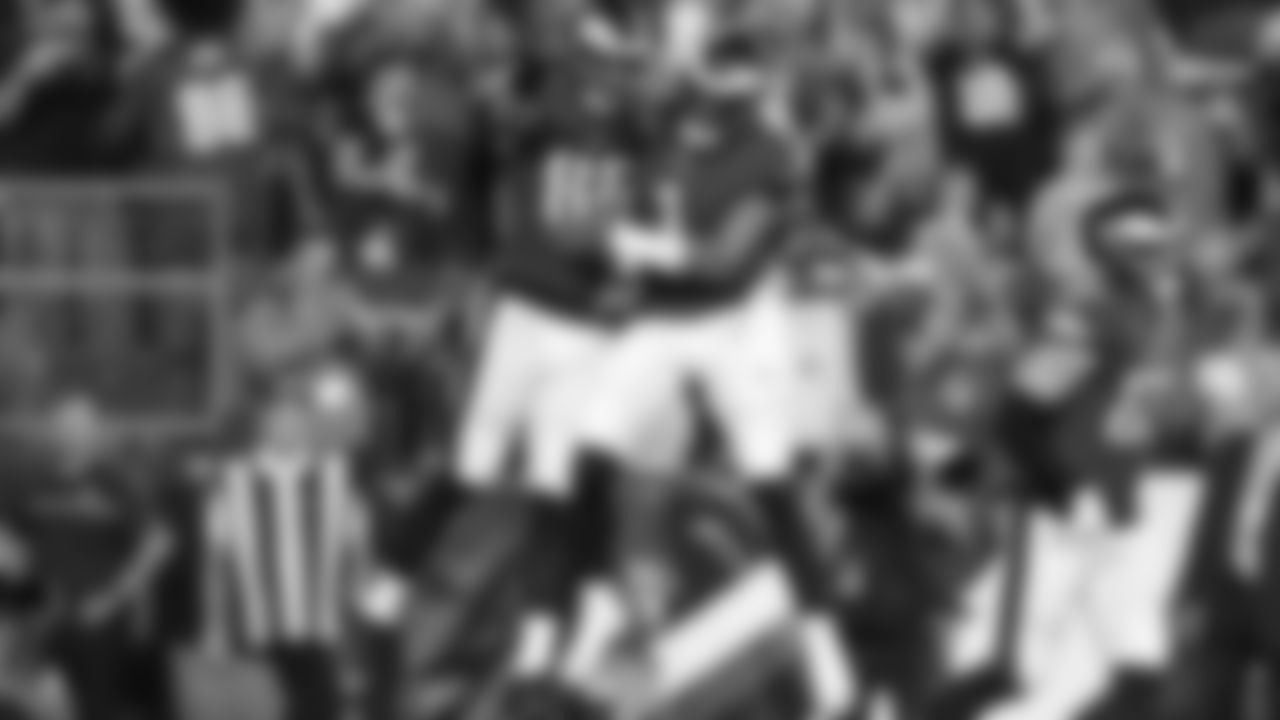 TE Zach Ertz & QB Jalen Hurts