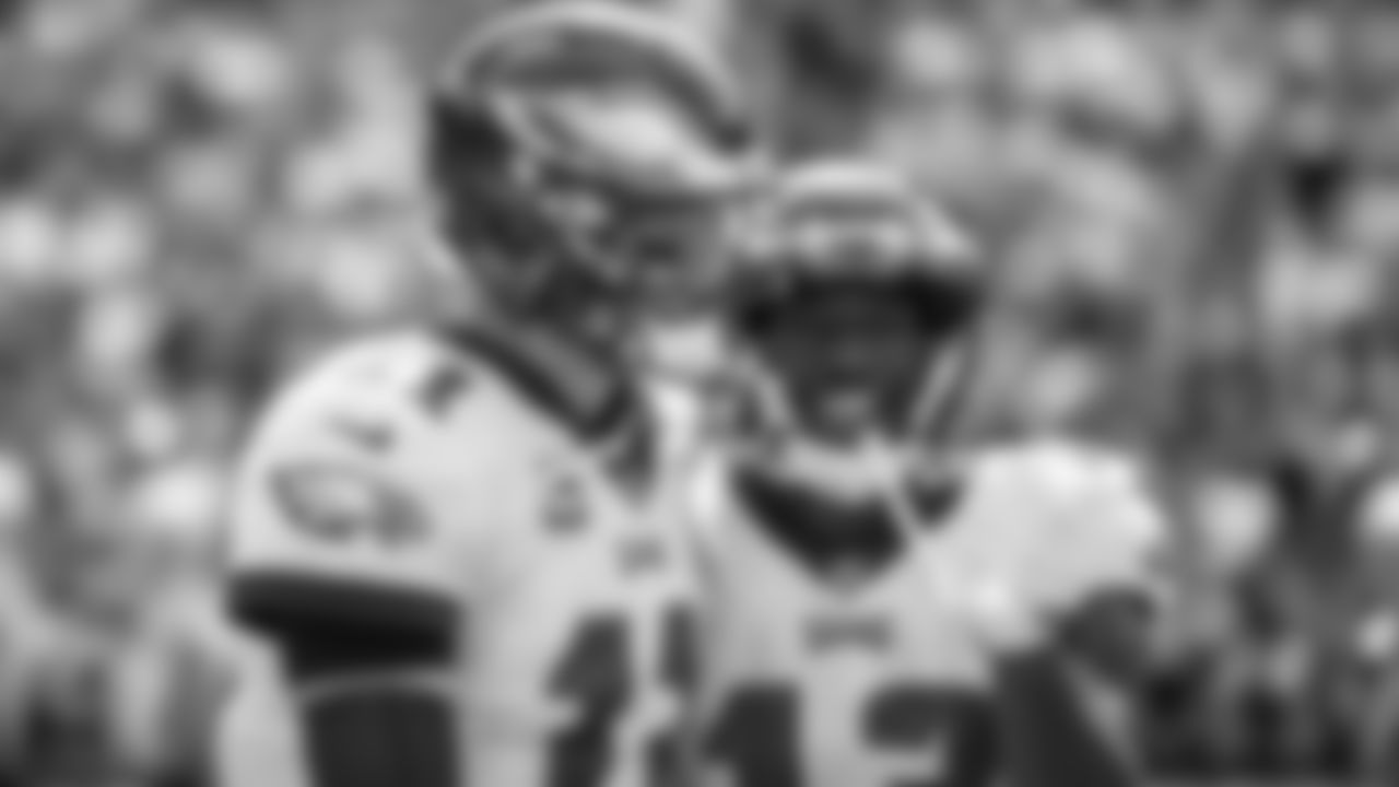 Carson Wentz started off his second NFL season with a bang, throwing for 307 yards and two touchdowns during a 30-17 win over Washington