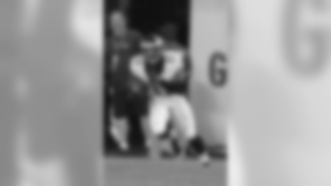 In the first preseason game of the year against the Bears, Huff ran back a 102-yard kickoff for a touchdown