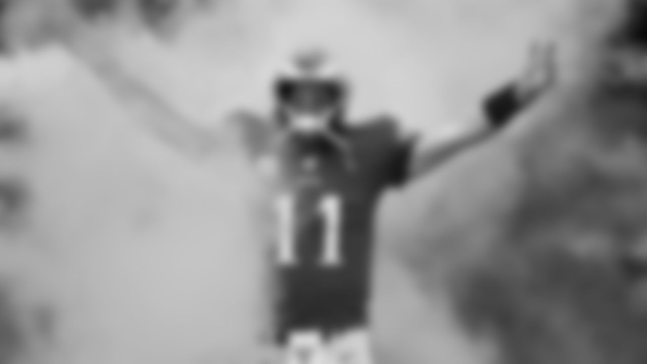 QB Carson Wentz