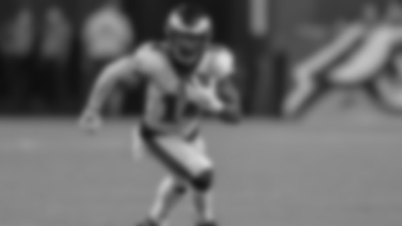RB Kenneth Gainwell