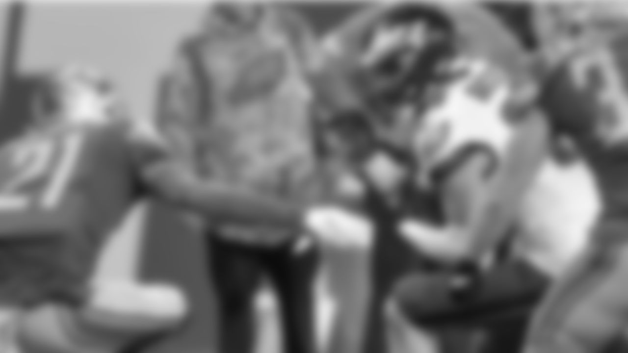 TE Dallas Goedert