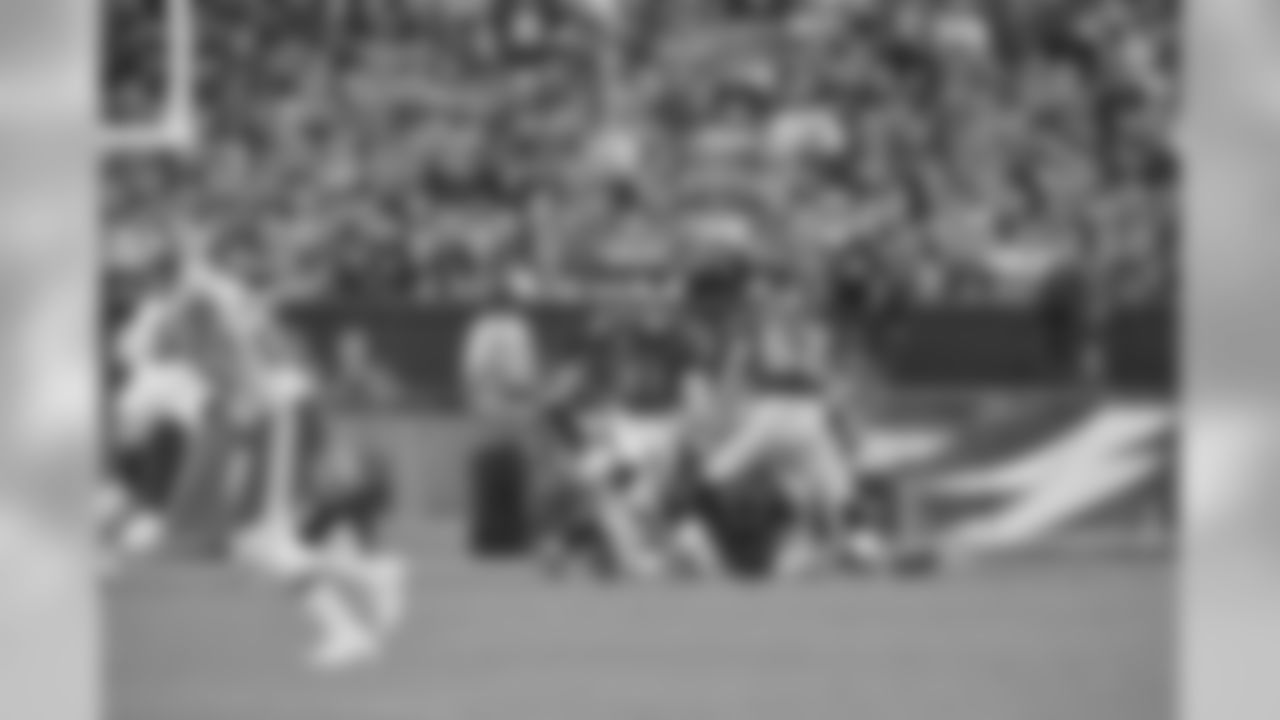 On what looked like an absolute sack on third-and-8 in the fourth quarter against the Redskins, QB Carson Wentz managed to elude the pile and rush 17 yards for a Philadelphia first down.