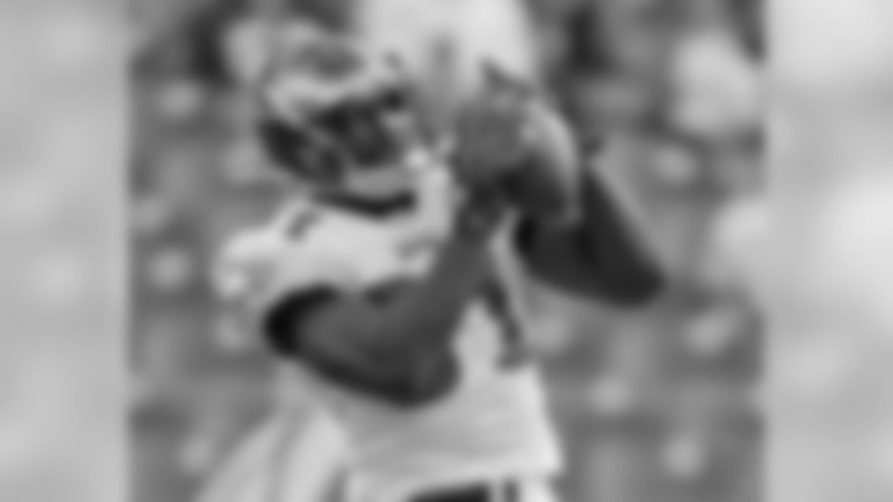 WR Jason Avant