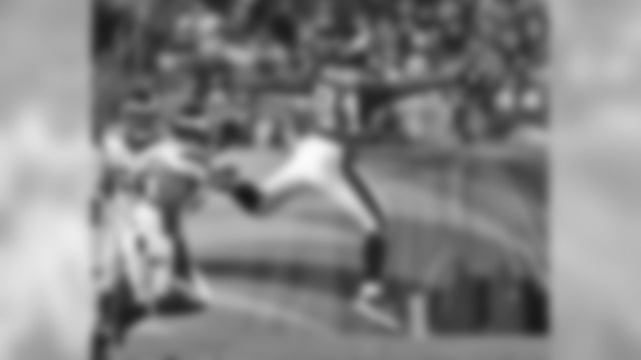 WR Jason Avant
