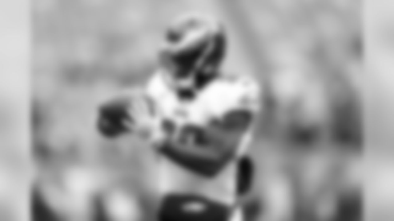 RB Kenjon Barner