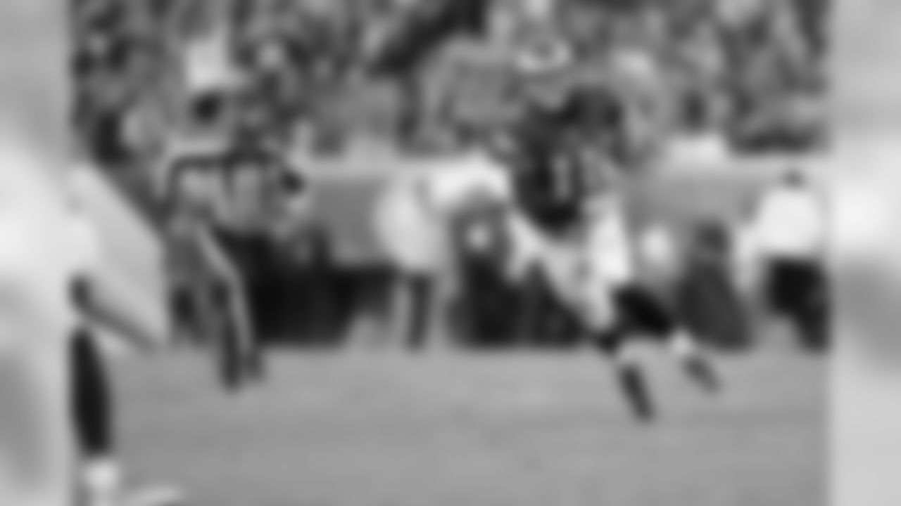 QB Carson Wentz