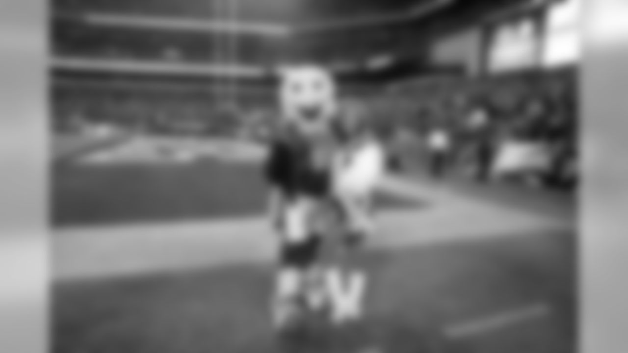 SWOOP and Victoria will be heading to Orlando for the Pro Bowl