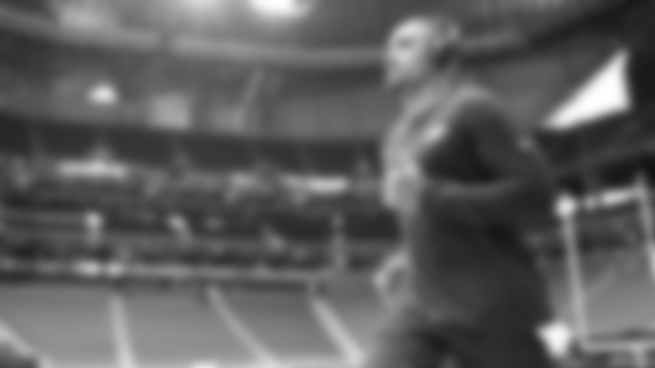 QB Jalen Hurts