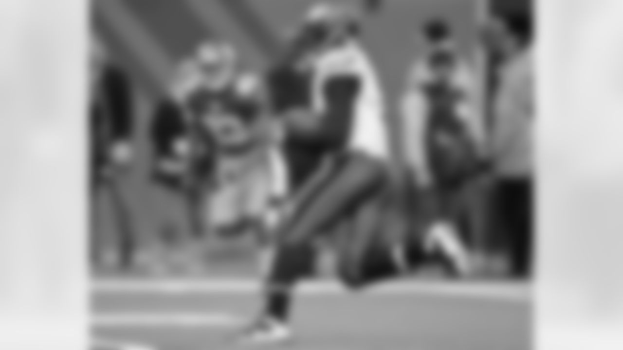 QB Michael Vick