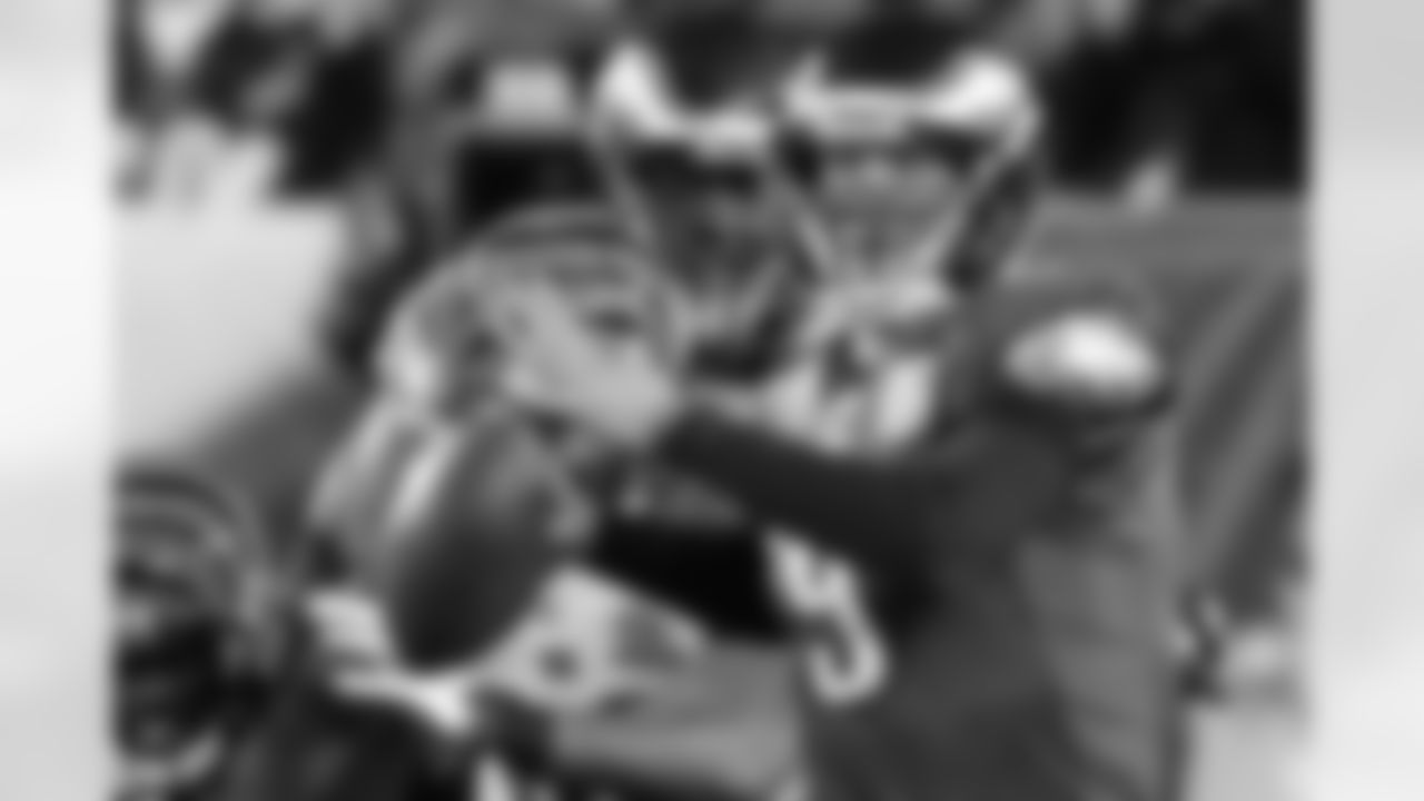 QB Nick Foles