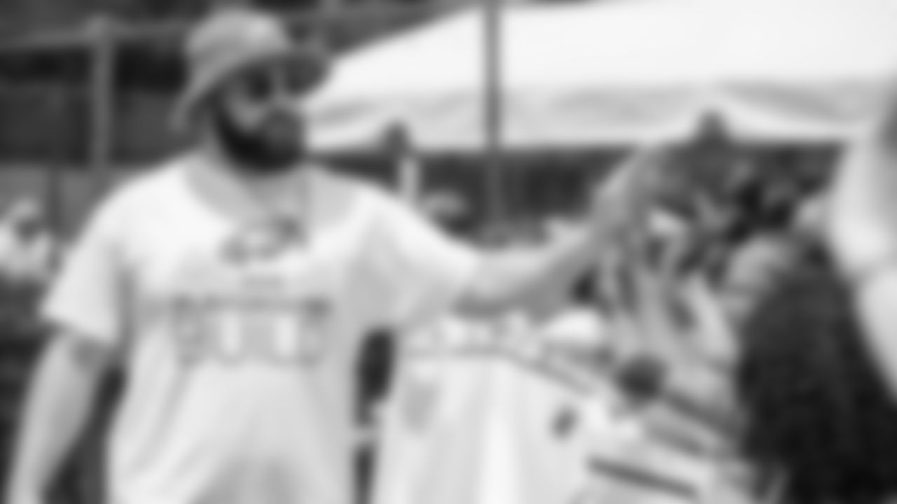 C Jason Kelce